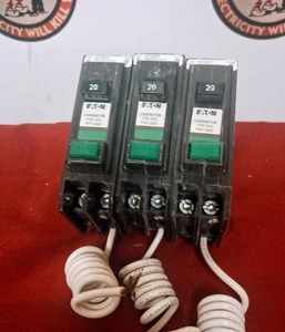 EATON QBCAF1020 20AMP  120/240V Single-Pole Circuit Breaker SHIPS SAME DAY - Picture 1 of 2