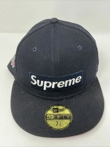 Supreme FW21 NO COMP BOX LOGO NEW ERA BLACK/NAVY PINK BRANDNEU Größe 7 3/8 - Bild 1 von 19