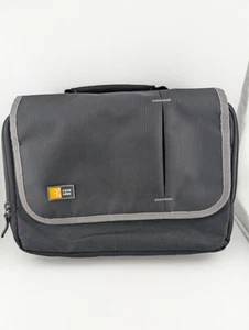 Case Logic Portable DVD Player Case Black Zipper Bag 8x11" - Picture 1 of 7