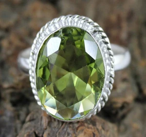 Naturale Verde Oliva Peridoto 14.55 KT / 17 MM Ovale Gemma Anello Certificata - Foto 1 di 7
