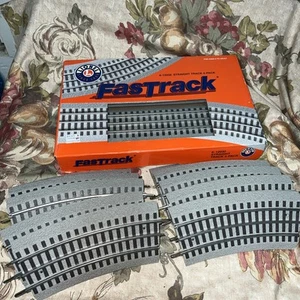 Lionel FasTrack 10" Straight Train Tracks  6-12032 4-Pack Plus 10 Half Curve OOB - Picture 1 of 2