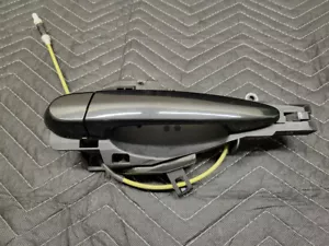 BMW F25 X3 Rear Left Door Handle Assembly Black Sapphire Metallic 51217207561 - Foto 1 di 8