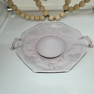 Pink Octagon etched flowers depression glass salad/dessert plates 6.5 In - Picture 1 of 7