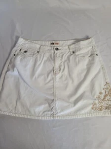 Faded Glory Women's White Embroidered Skirt (Missy 12) - Picture 1 of 8