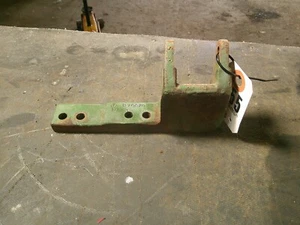 Soporte alternador JOHN DEERE R70870 6620 4040 4620 7020 B455 - Imagen 1 de 4