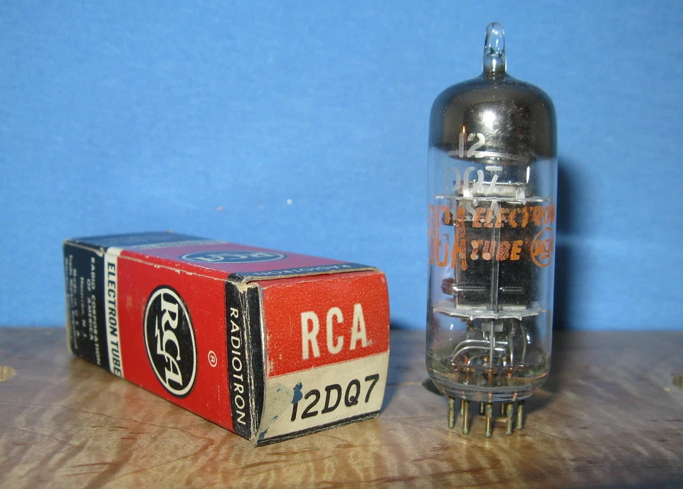 Tubos de radio 12DQ7 RCA placa negra 12BY7A 12BY7 NOS Foto 1 de 1