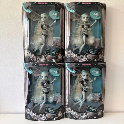 Lagoona Blue — Monster High Reel Drama Collector Doll [FREE SHIPPING] - Image 1 of 4
