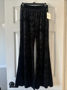 NWT Beyond Yoga Best Dressed Damask Print Velvet Flared Yoga Pants XS Tall $118 - Picture 1 of 9
