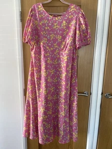 Simply Be Pink Floral Midi Size 20 - Picture 1 of 2