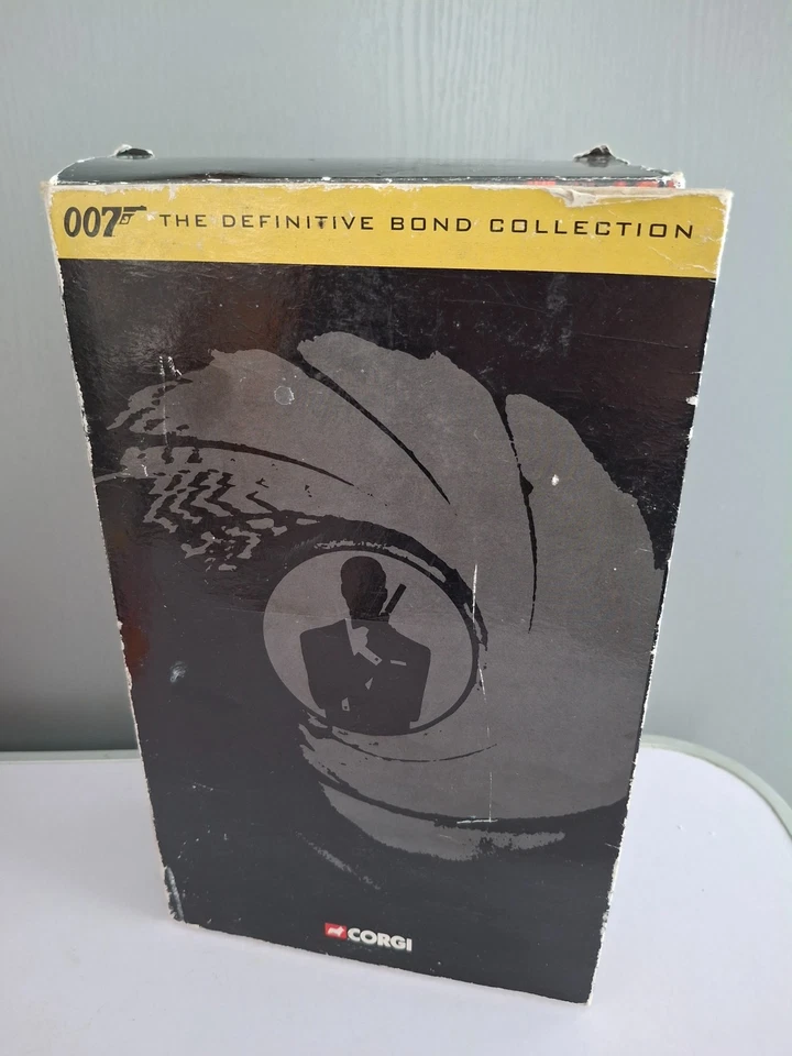 Vintage corgi 007 the definitive bond collection Model Cars In Original Box  - Image 1 of 4