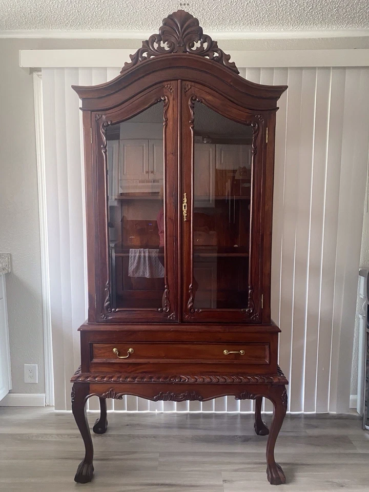 Vitrine Curio Cabinet - Imagem 1 de 4