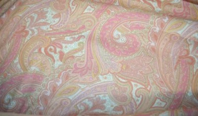 TELA CORAL RALPH LAUREN Charles Paisley ~ 120" x 97" Foto 1 de 3