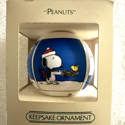Hallmark Keepsake Peanuts Satin Ornament 1983 Snoopy Woodstock Irrompible 3" Foto 1 de 4