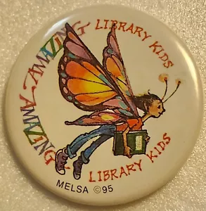 Pin de Hadas Melsa Library Niños Sprite Vintage Años 90 Botón Retroceso Ciudades Gemelas MN 95 - Imagen 1 de 5