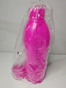 Tupperware Water Bottle with Liquid Tight Pour Seal Electric Pink Neon 25 oz New - Picture 1 of 3