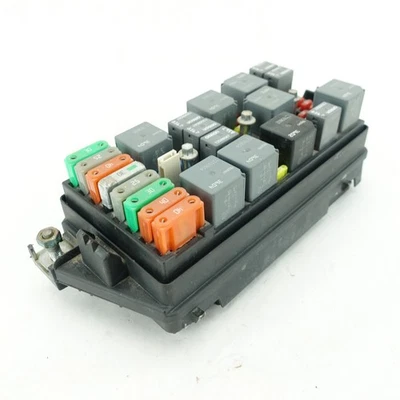 Pontiac Torrent 2006 motor caja de conexiones de fusibles Foto 1 de 4