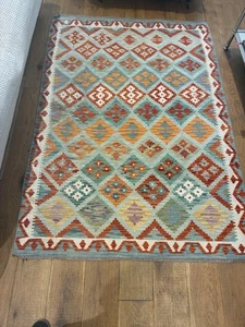 John Lewis 100% Wool Rug . 6 Months Old ( Rp £ 450 ) 177x125cm - Picture 1 of 3