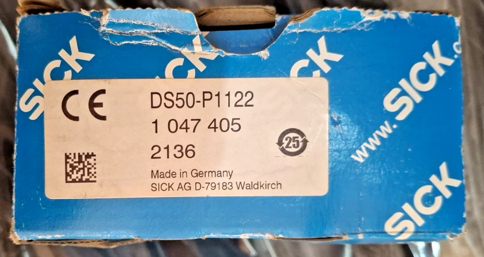 Sick DS50-P1122 Laser displacement sensor New - Image 1 of 2