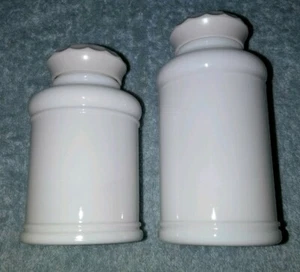Vintage Milk Glass containers set w/Lids - Picture 1 of 2