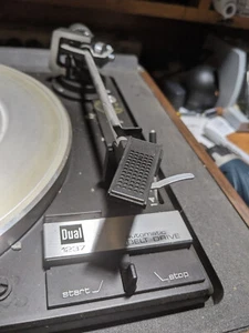 Ricambi giradischi vintage doppio 1237: guscio, viti, ingranaggio, leva e altro - Foto 1 di 87