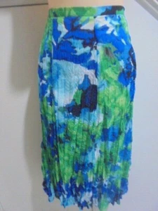 W LANE SIZE 10 Gorgeous Blue Green Torquoise Lined Panel Floaty SKIRT - Picture 1 of 2