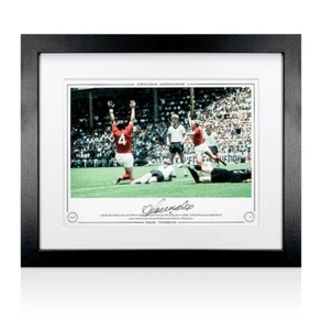 Framed Francis Lee Signed England Photo - 1970 World Cup  Autograph - Picture 1 of 1