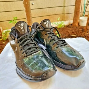 Nike Zoom Kobe V 5 BlackOut Rare Men Shoes Nike Kobe Men's Sneakers Size 9.5 US - Picture 1 of 12