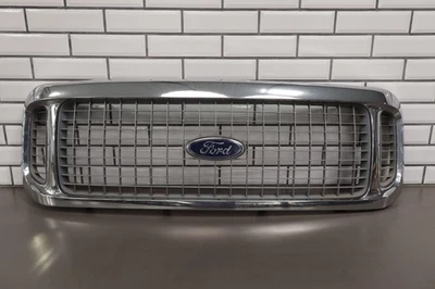 00-04 Ford Excursion OEM Chrome Radiator Grille Assembly - Image 1 of 4