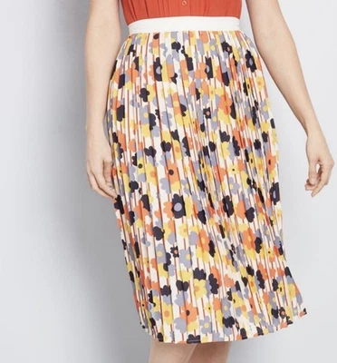 ModCloth Beautifully Upbeat Pleated Midi Skirt in Boho retro floral Print Sz 2X - Image 1 of 4