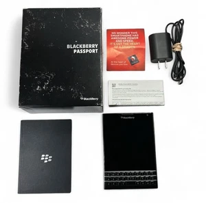BlackBerry Passport - 32 Go - SQW100-1 Noir (Désimlocké) avec boîte et accessoires - Photo 1 sur 3