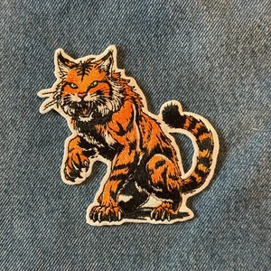 3.5 Inch Patch Iron, Angry Wildcat, Embroidery - Picture 1 of 3
