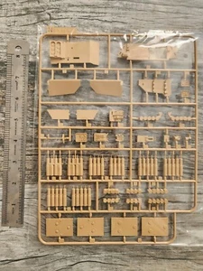 Roggenfeldmodelle 1/35 M-1 Abrams Anguss Teile Baum N aus 5026 Turm innen - Bild 1 von 3