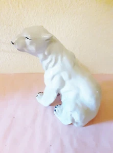 Porzellanfigur sitzender Eisbär h23cm Neundorf - Bild 1 von 6