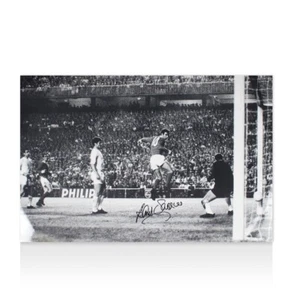 David Sadler signed Manchester United Foto Autogramm - Bild 1 von 1