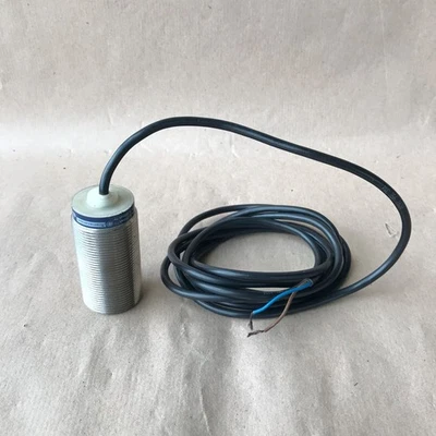 TELEMECANIQUE XS630B1MBL2 INDUCTIVE PROXIMITY SENSOR - Image 1 of 4