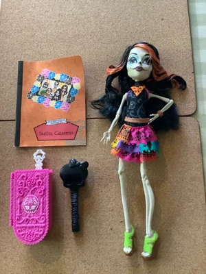 Monster High Skelita Calaveras figure in box - Image 1 of 4