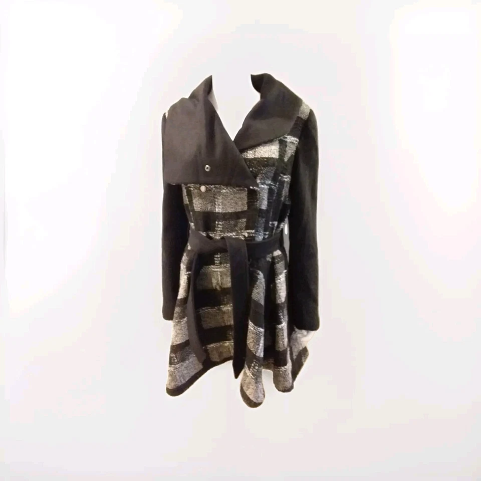 Shelli Segal Laundry Black White Plaid Belted Coat Size Medium - Image 1 of 4