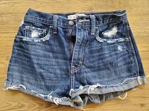 Hollister Women's Frayed Denim Shorts Size 00 - Picture 1 of 5