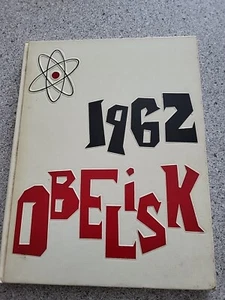 Anuario universitario Sault St Marie MI 1962 primer estudiante de segundo año Obelisco - Imagen 1 de 14