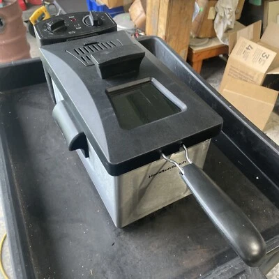 Hamilton Beach - Freidora 8 tazas - Acero inoxidable 35200 tipo DF08 700 Foto 1 de 4