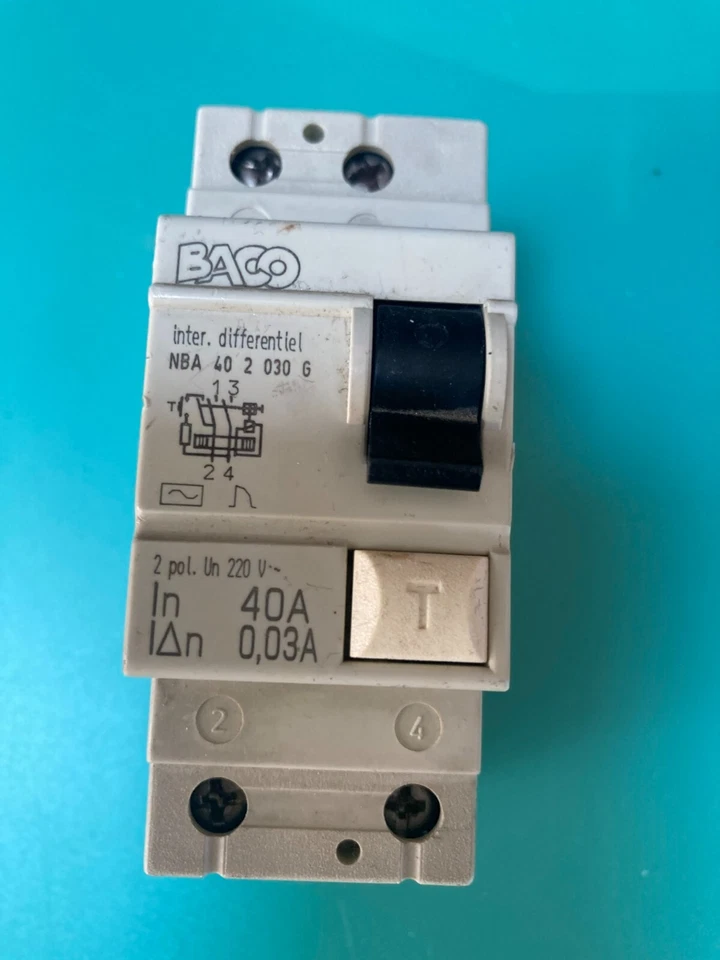 interrupteur différentiel 40A  30mA Baco 220v NBA4020306 - Photo 1/1