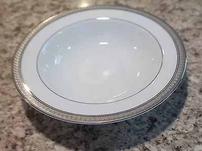 New With Tag Mikasa Palatial Platinum Cereal Fruit Bowl 7 1/4"