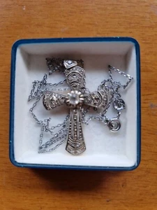 COLGANTE CRUZ PLATEADA - Imagen 1 de 4