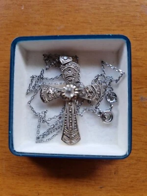 COLGANTE CRUZ PLATEADA - Imagen 1 de 4