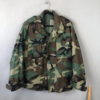 Jaqueta de Campo Masculina Vintage USGI American Apparel M-65 Média Reg Woodland Camo - Imagem 1 de 4