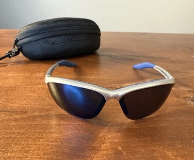 Gafas de sol nativas techo rígido XP asfalto platino reflejo azul polarizado Italia 57 Foto 1 de 4