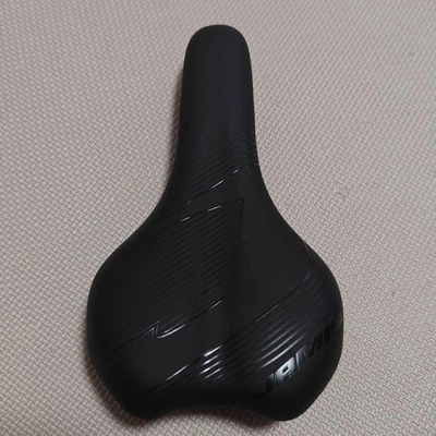 JAMIS black saddle ergonomic design - Image 1 of 3