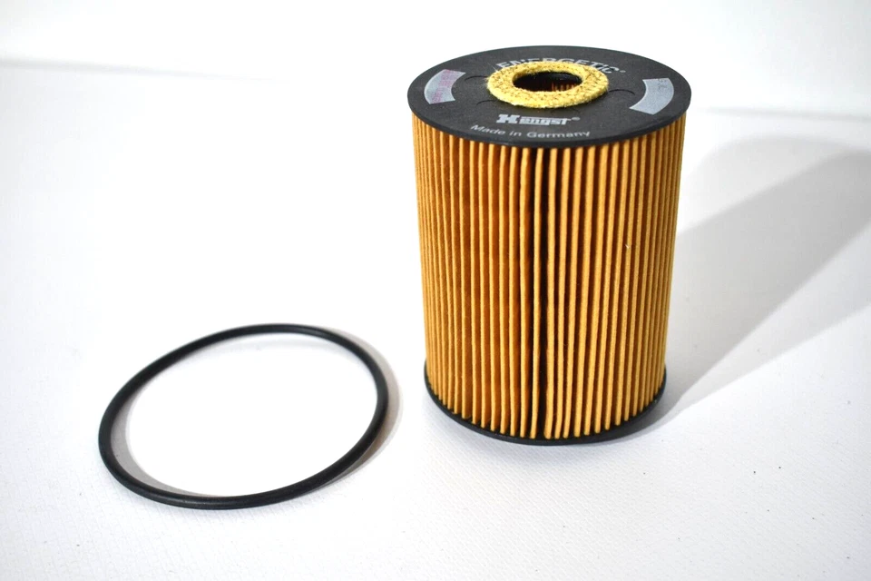 GENUINE NOS  VOLKSWAGEN OILFLTER KIT 021 115 562 A - Image 1 of 4