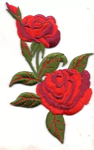 RED ROSES Iron On Patch Flowers Roses Garden - Picture 1 of 1