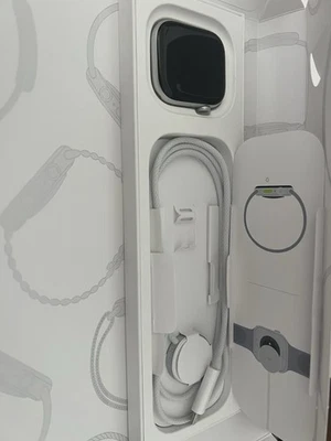 Apple Watch Series 10 GPS 46mm Aluminio Estuche Plateado Foto 1 de 4